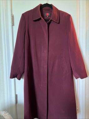 Gallery Women's Wine Single-Breasted Trench Coat